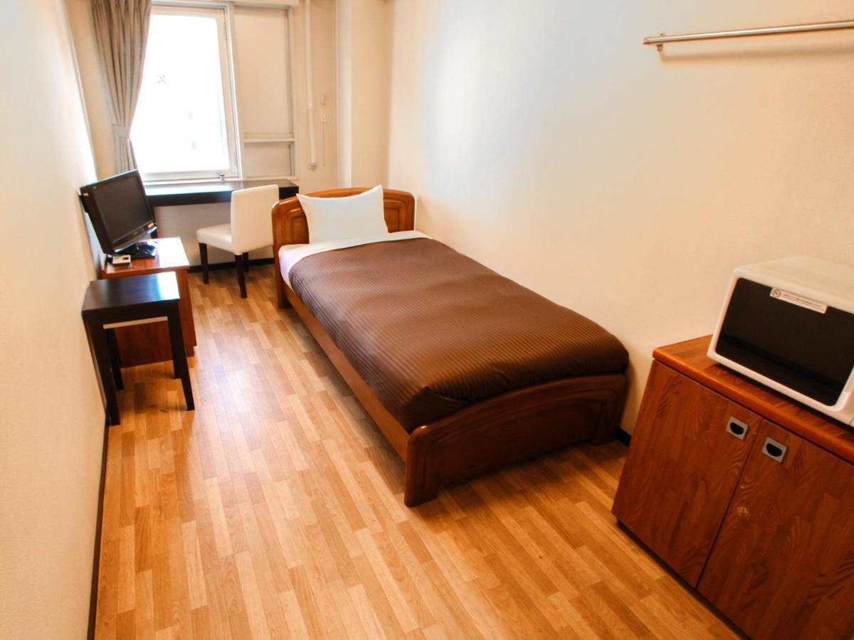 Hotel Livemax Budget Kawasaki Ekimae Екстер'єр фото