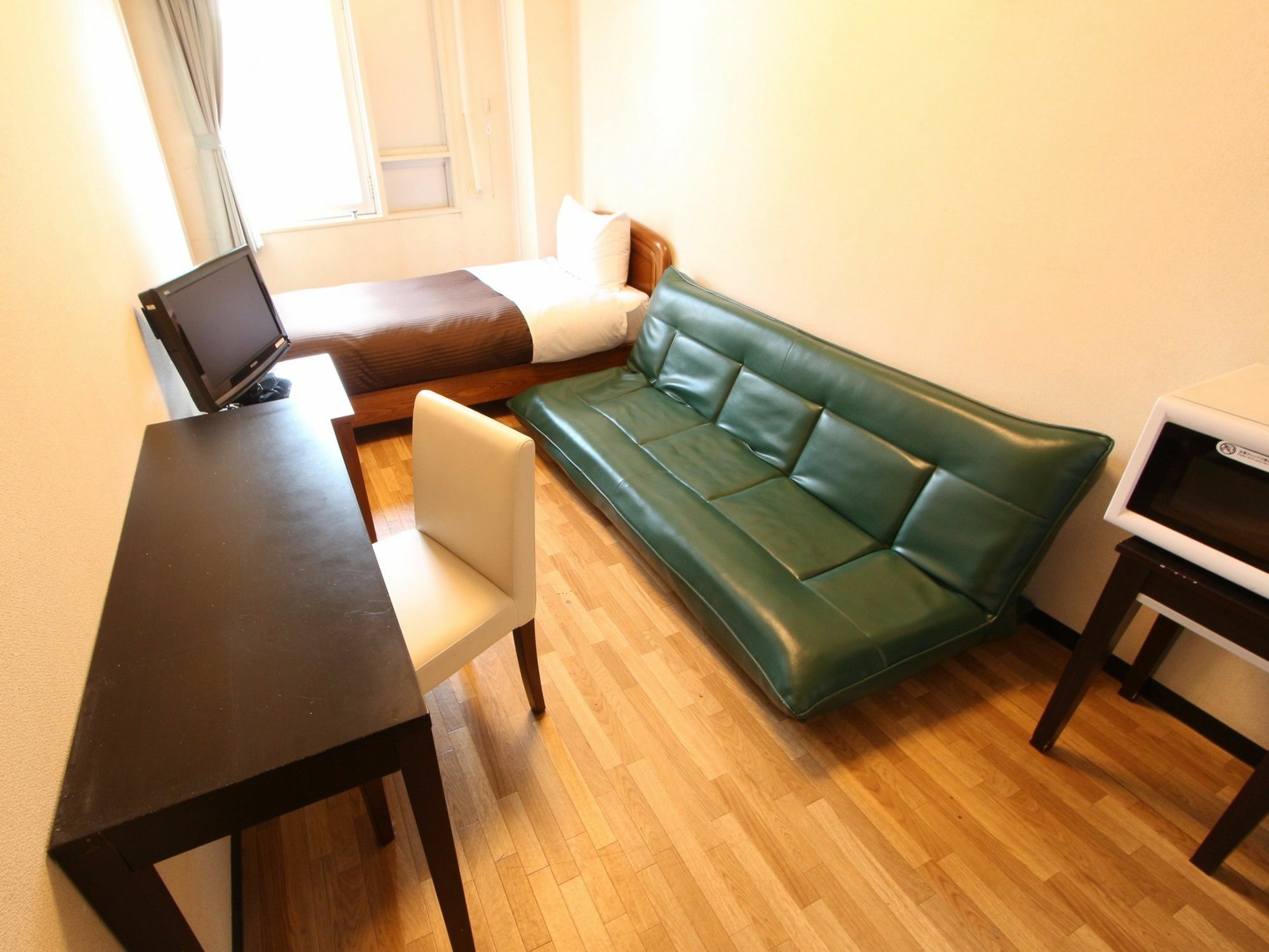 Hotel Livemax Budget Kawasaki Ekimae Екстер'єр фото